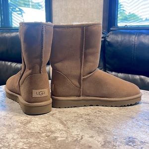 UGG Class Short ll Boot